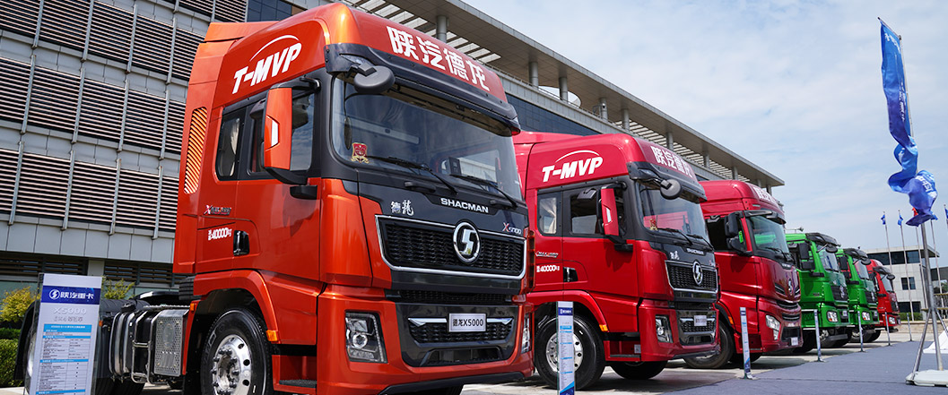 主要客戶包括華菱汽車、山西大運(yùn)、上汽 紅巖以及陜汽重卡和陜汽商用車。